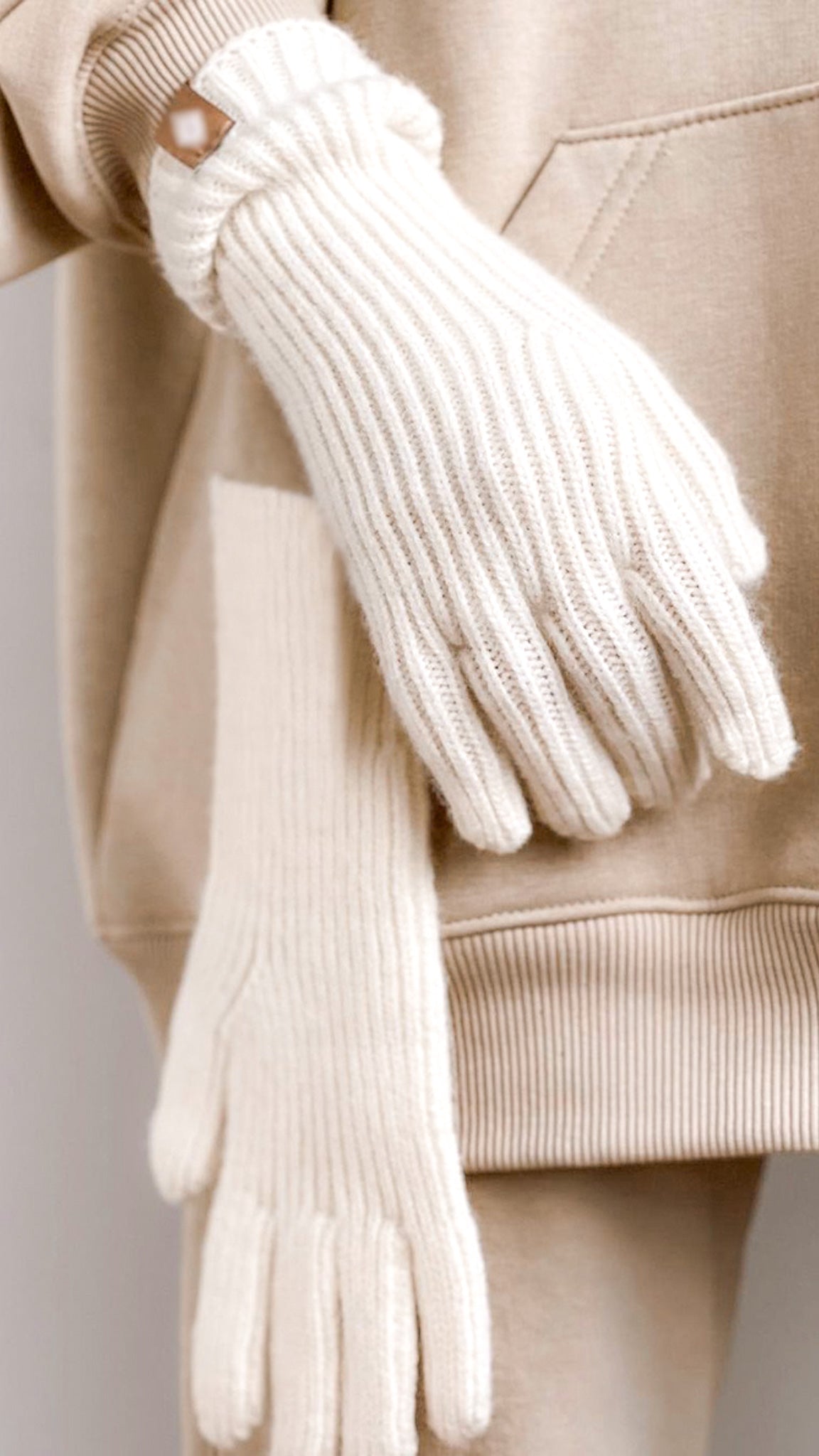 Touchscreen Knitted Gloves